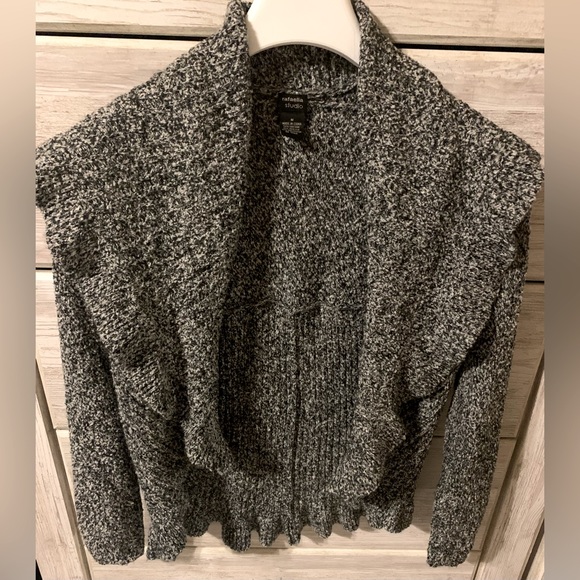 Rafaella Studio Black & White Sweater - Picture 4 of 4